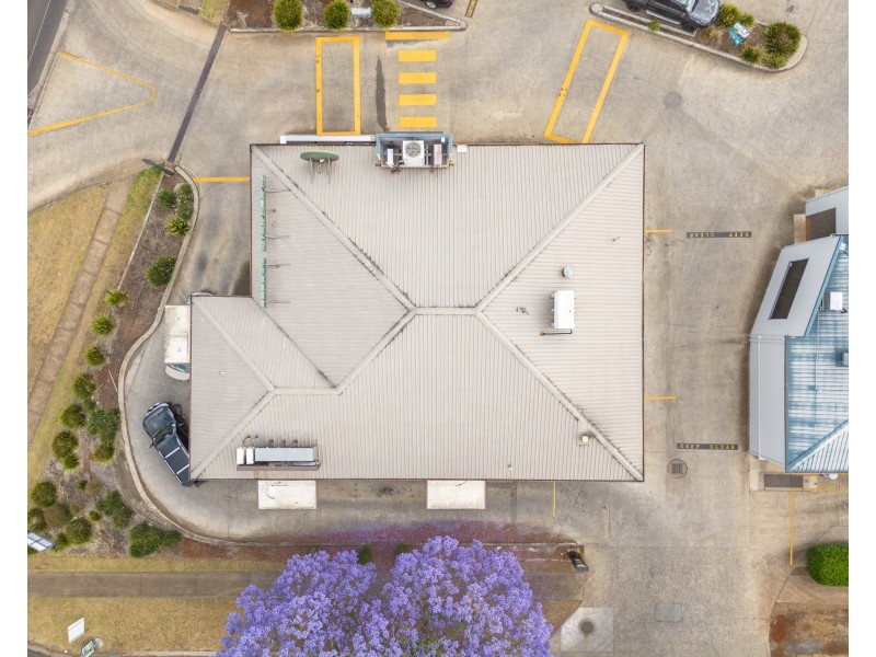 Shop 8/131 Anzac Avenue, Newtown QLD 4350
