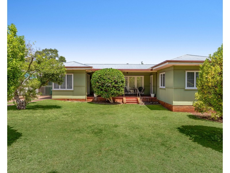 296 Alderley Street, Centenary Heights QLD 4350
