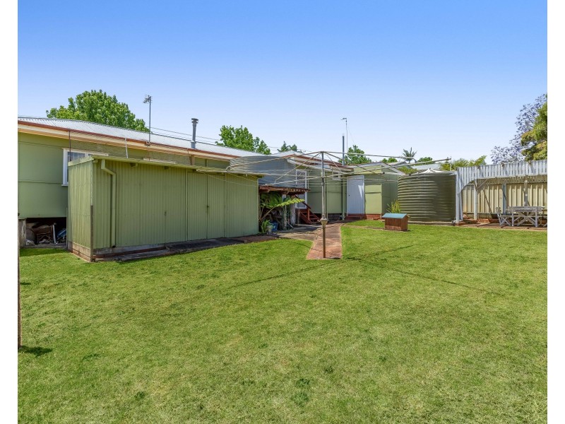 296 Alderley Street, Centenary Heights QLD 4350