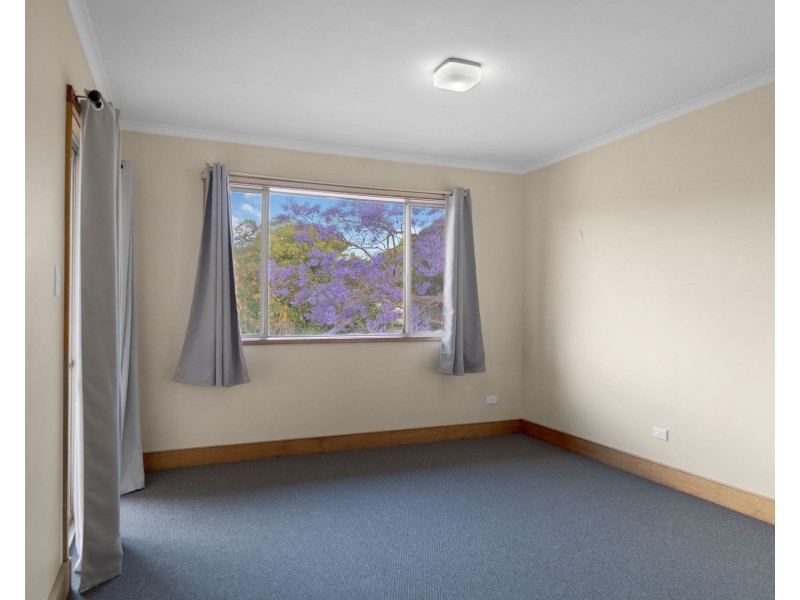 Unit 4/277 Bridge Street, North Toowoomba QLD 4350