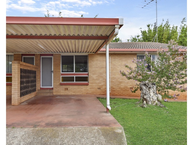 Unit 4/105 Bridge Street, Mount Lofty QLD 4350