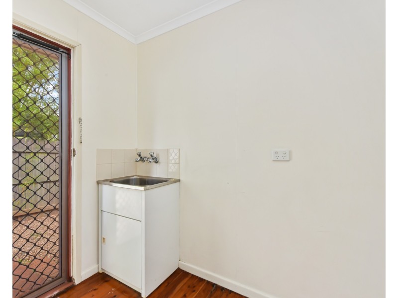Unit 4/105 Bridge Street, Mount Lofty QLD 4350