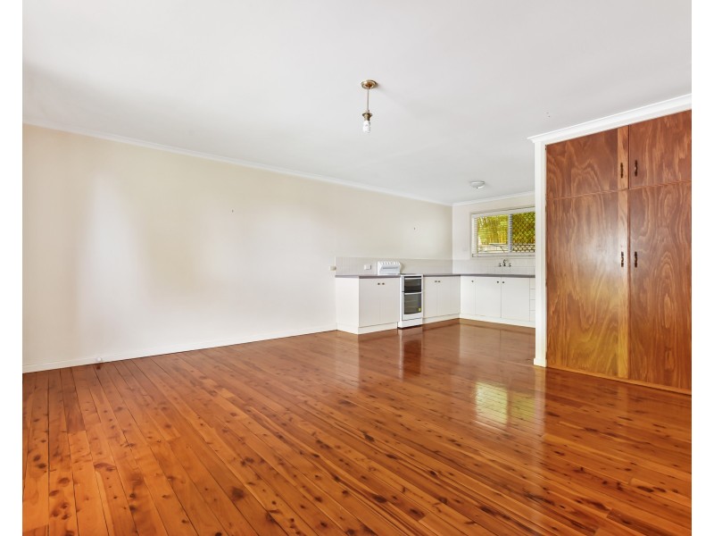 Unit 4/105 Bridge Street, Mount Lofty QLD 4350