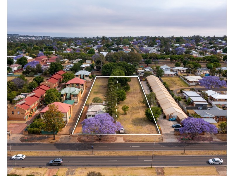 252 – 254 James Street, Harristown QLD 4350