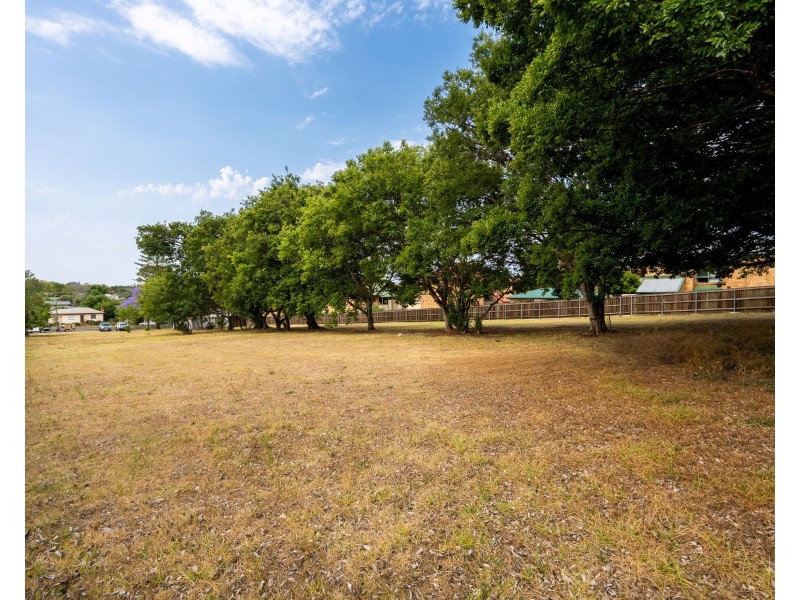 252 – 254 James Street, Harristown QLD 4350