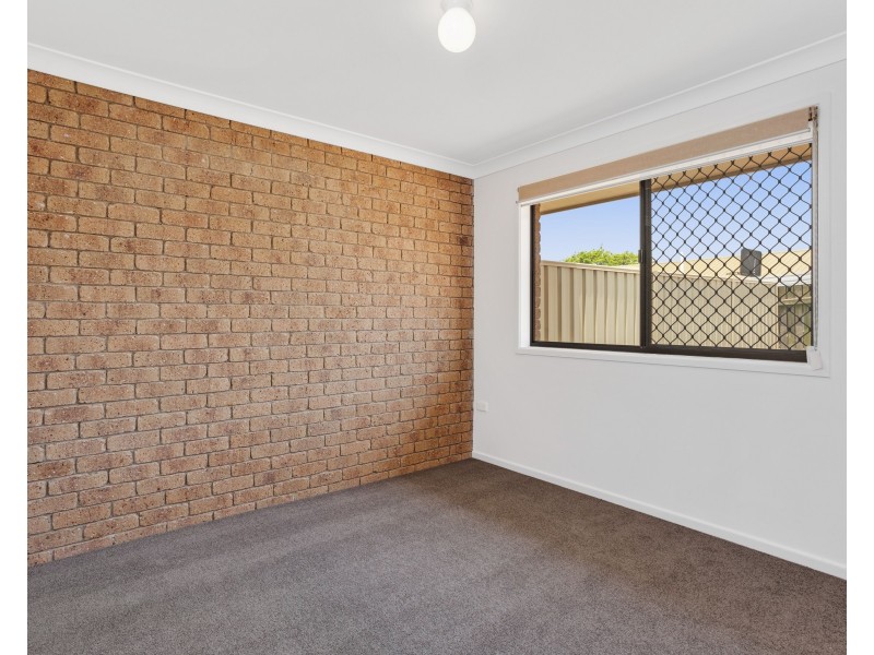 Unit 2/36 Jennifer Crescent, Darling Heights QLD 4350