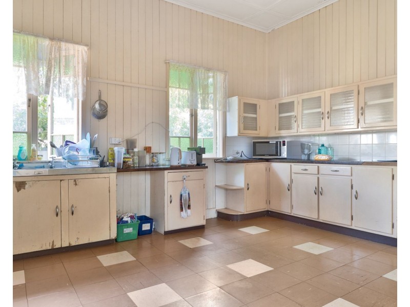 1A Allenby Street, Newtown QLD 4350