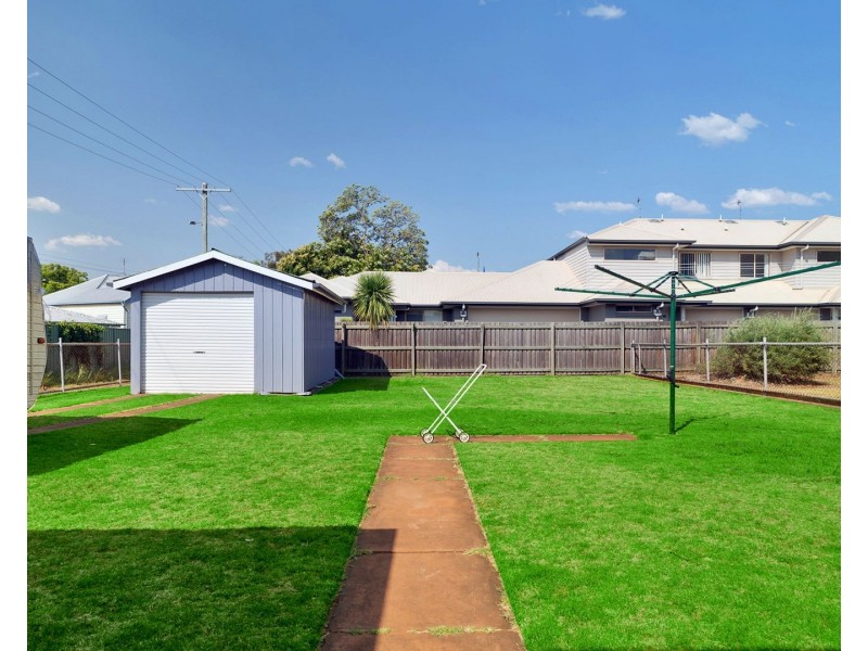 1A Allenby Street, Newtown QLD 4350