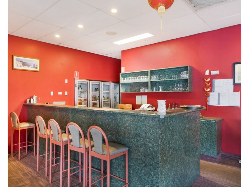Shop 10/837 Ruthven Street, Kearneys Spring QLD 4350