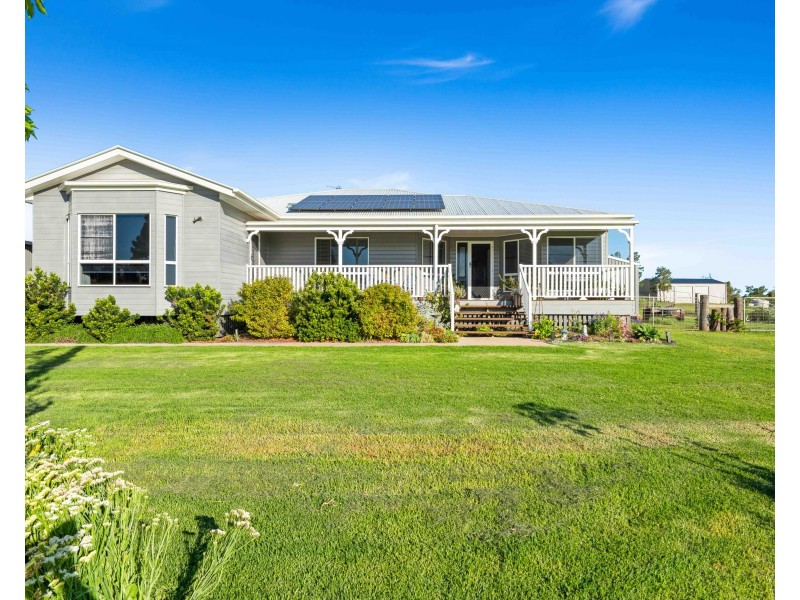 7 Gilbert Court, Gowrie Junction QLD 4352