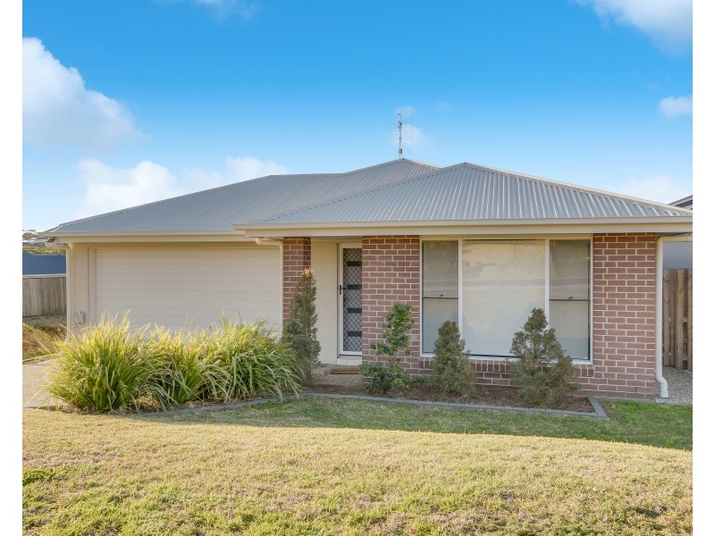 7 Downs Street, Glenvale QLD 4350