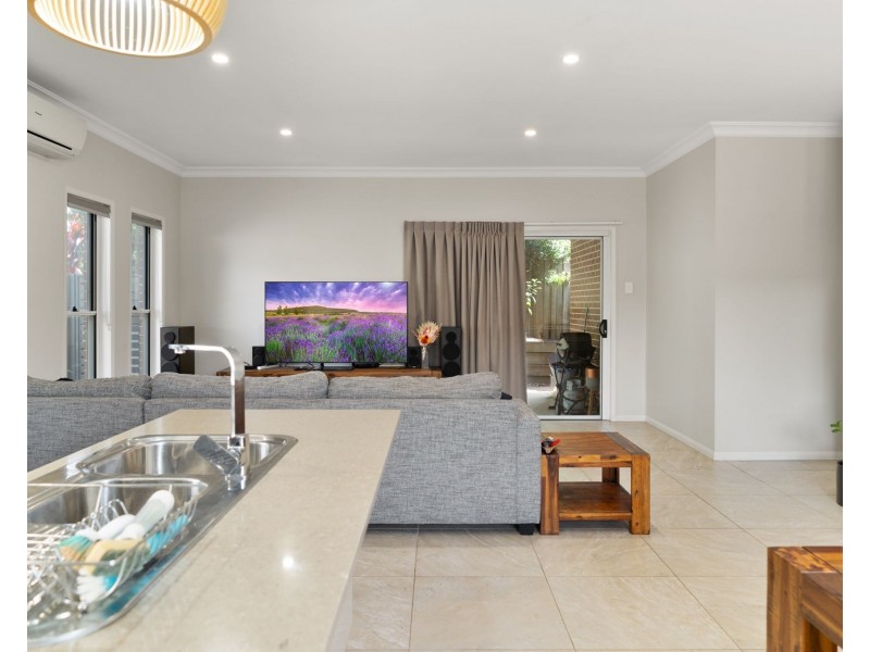 Unit 17/563-571 Hume Street, Kearneys Spring QLD 4350