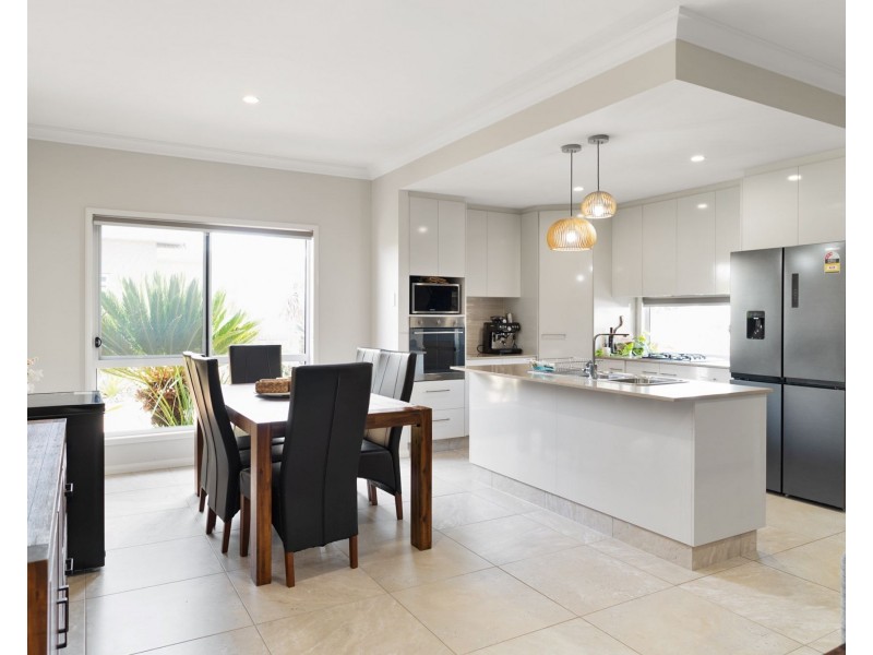Unit 17/563-571 Hume Street, Kearneys Spring QLD 4350