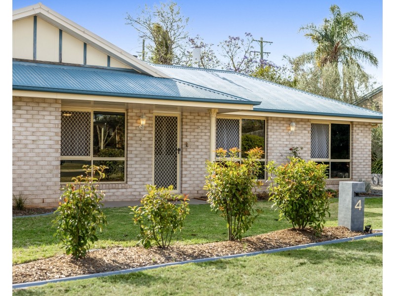 4 Stratford Drive, Wyreema QLD 4352