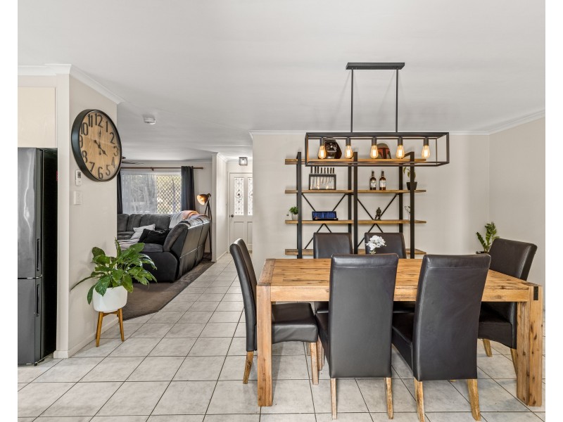 4 Stratford Drive, Wyreema QLD 4352