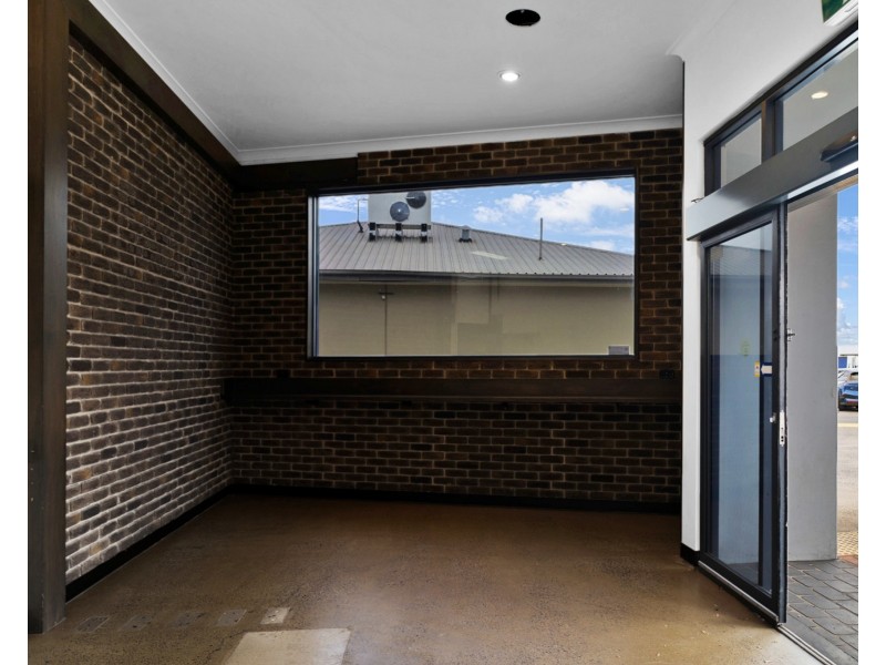 7B/131 Anzac Avenue, Newtown QLD 4350