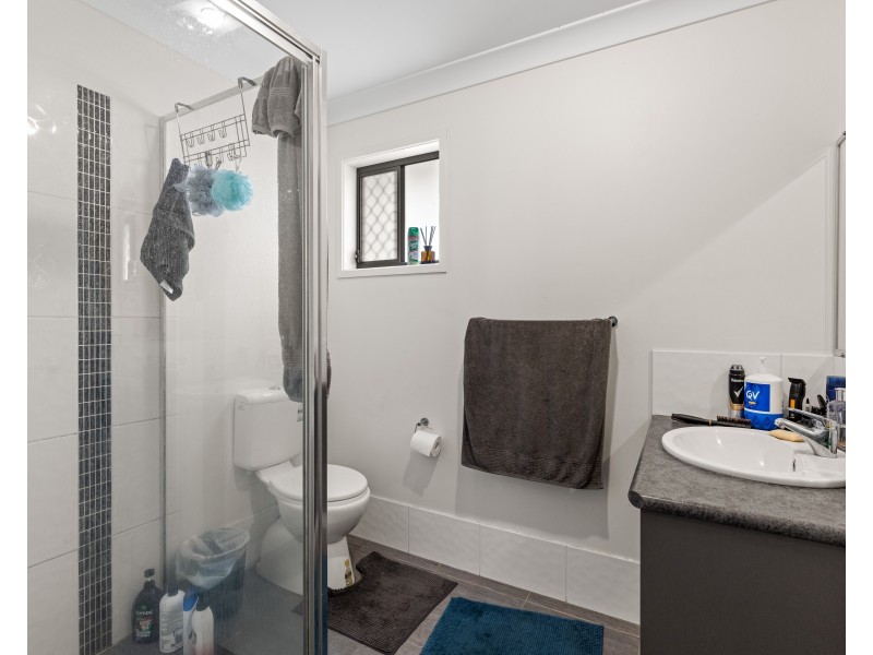 2 Nash Drive, Glenvale QLD 4350