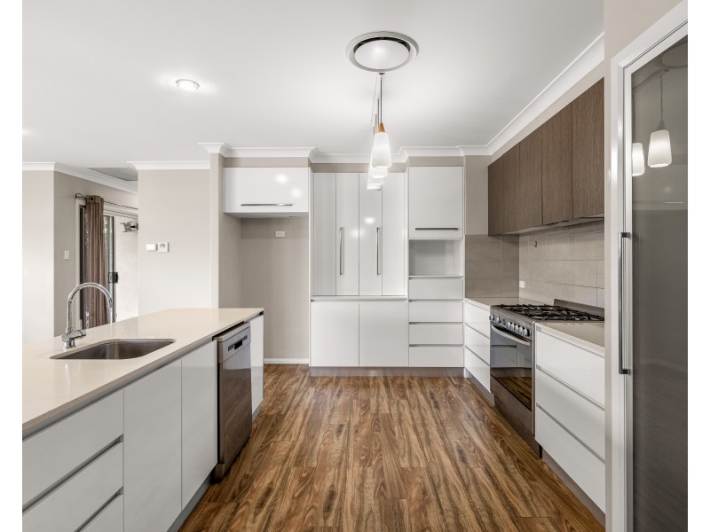 18 Quail Crescent, Highfields QLD 4352