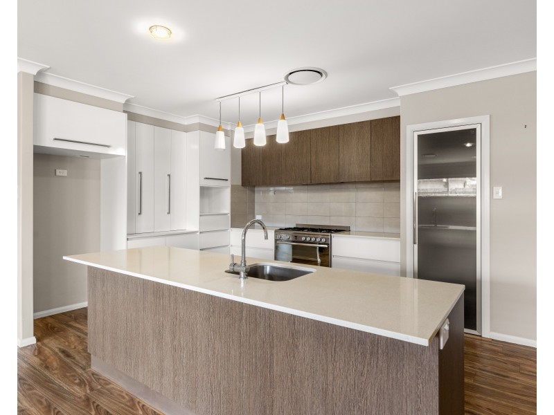 18 Quail Crescent, Highfields QLD 4352