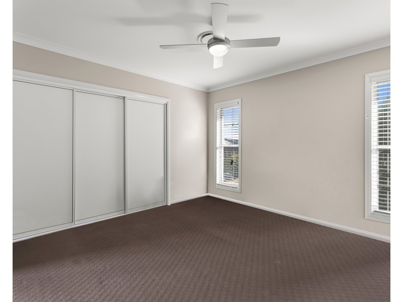 18 Quail Crescent, Highfields QLD 4352