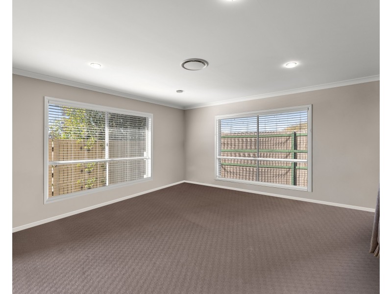 18 Quail Crescent, Highfields QLD 4352