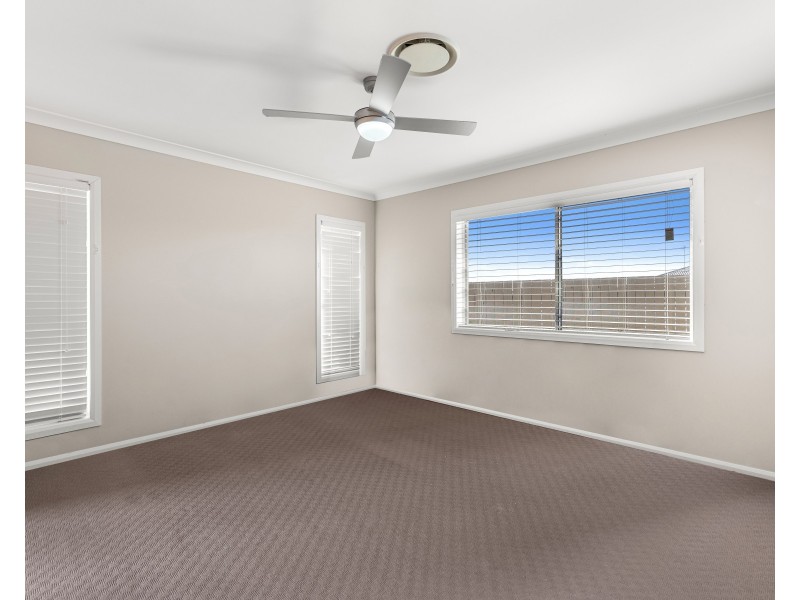 18 Quail Crescent, Highfields QLD 4352