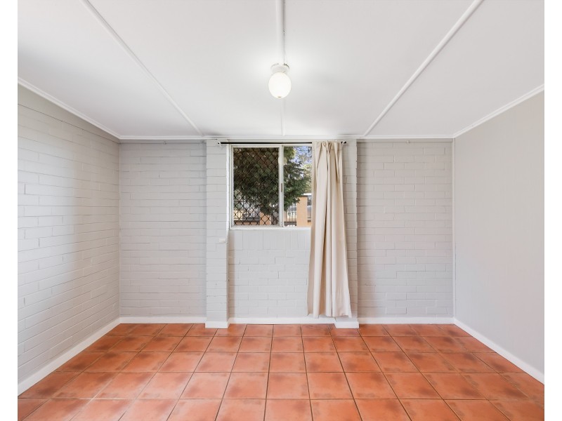 6 Beelbee Street, Harristown QLD 4350