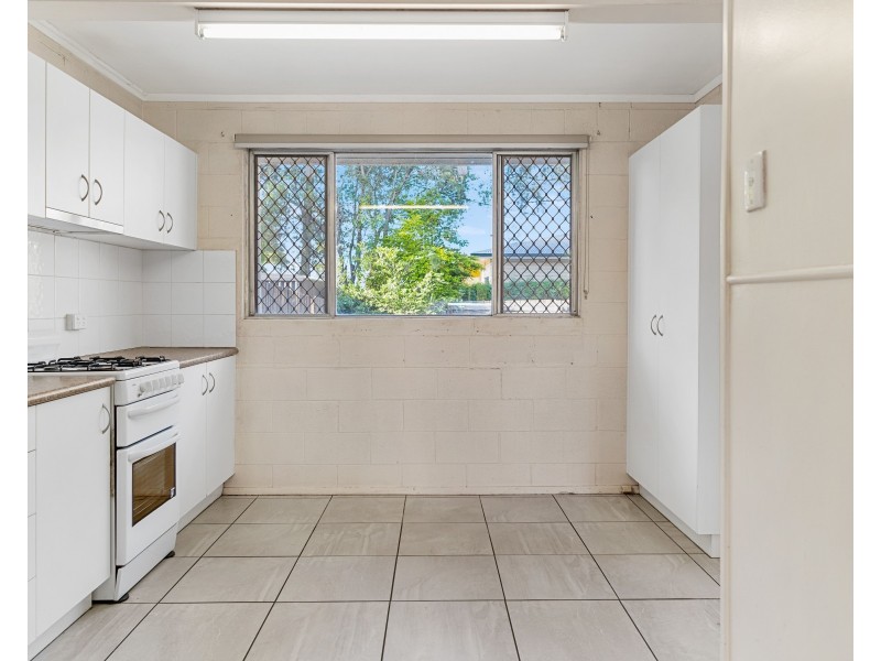 Unit 2/329 Hume Street, South Toowoomba QLD 4350