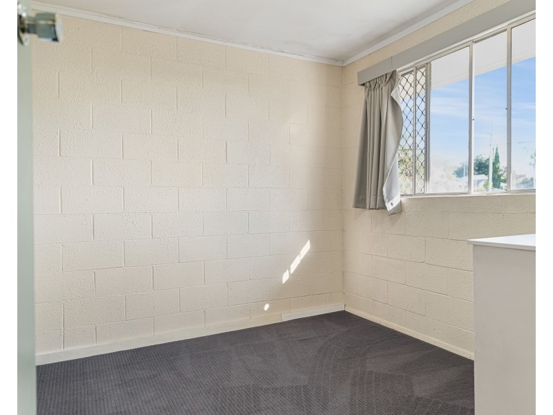 Unit 2/329 Hume Street, South Toowoomba QLD 4350