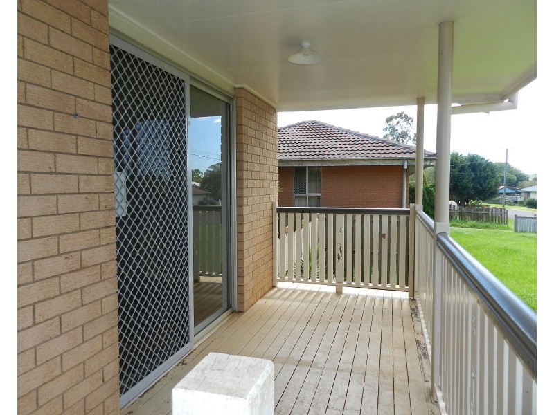 10 Charter Crescent, Rockville QLD 4350