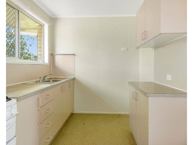 10 Charter Crescent, Rockville QLD 4350