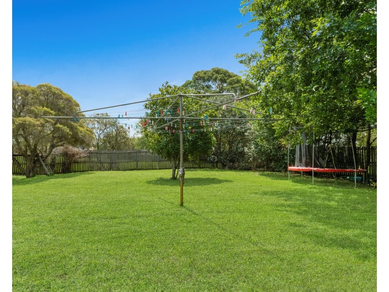 10 Charter Crescent, Rockville QLD 4350