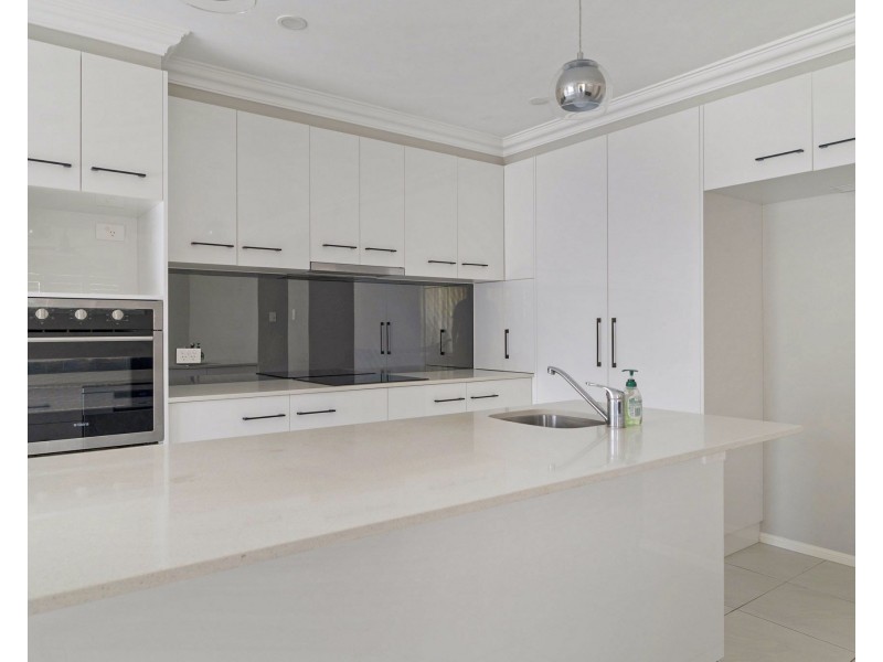 Unit 2/17 Barambah Street, Glenvale QLD 4350