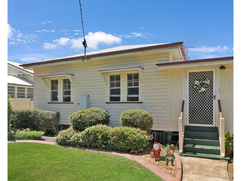 171 Russell Street, Newtown QLD 4350