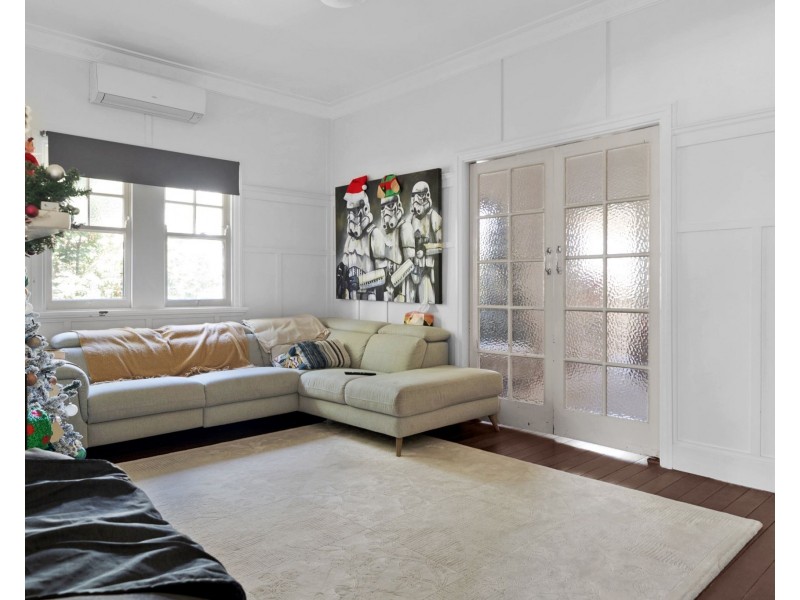 171 Russell Street, Newtown QLD 4350