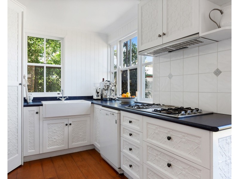 44 Eleanor Street, East Toowoomba QLD 4350