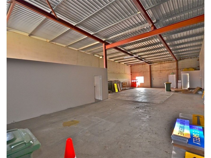 Unit 7/493 South Street, Harristown QLD 4350