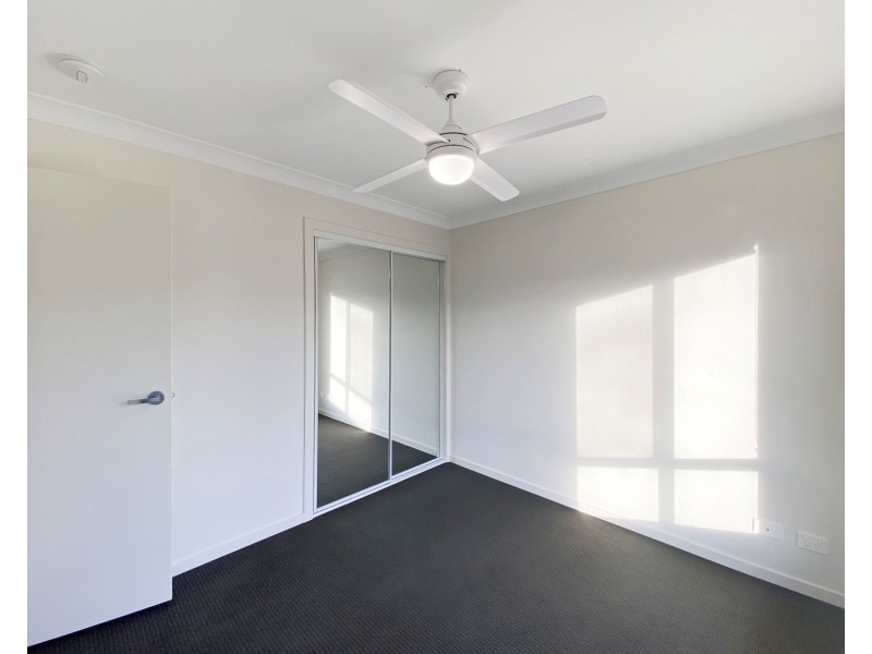 22 Minnett Street, Glenvale QLD 4350