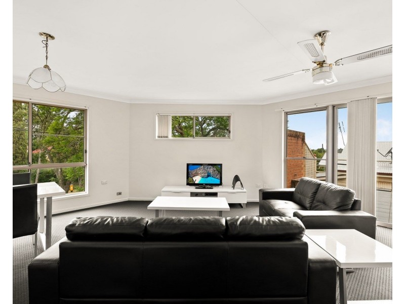 Unit 5/150 Russell Street, Newtown QLD 4350