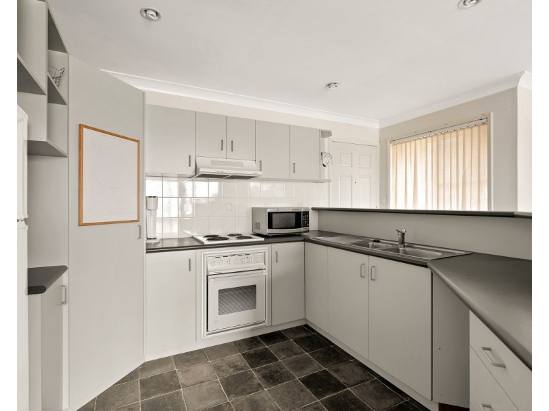 Unit 5/150 Russell Street, Newtown QLD 4350