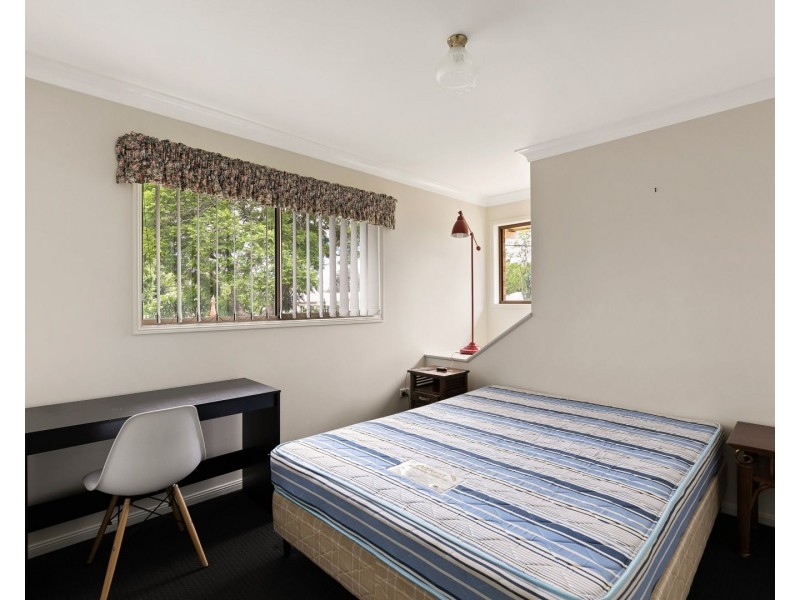 Unit 5/150 Russell Street, Newtown QLD 4350