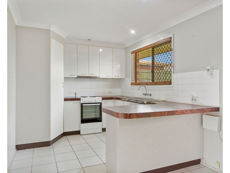 6 Carey Street, Kearneys Spring QLD 4350