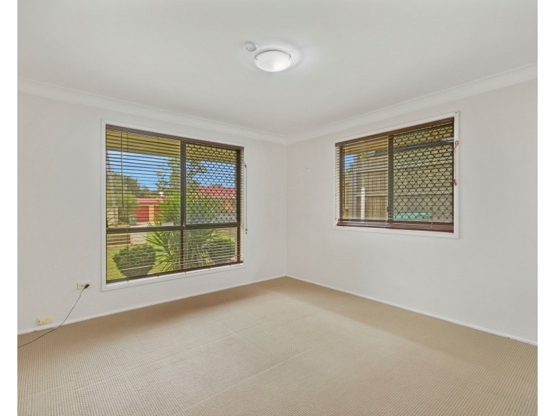 6 Carey Street, Kearneys Spring QLD 4350
