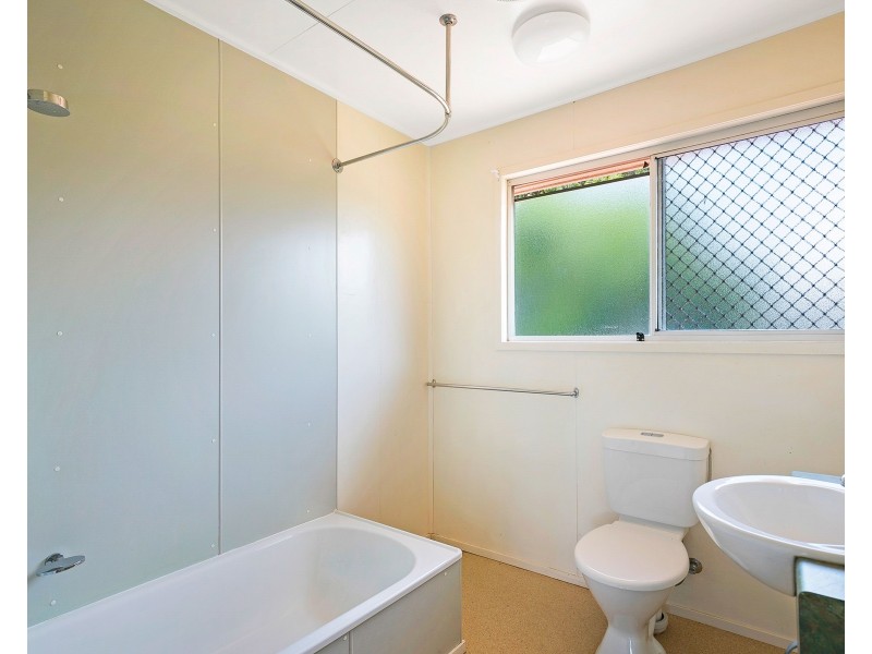 2A Gala Court, Rockville QLD 4350