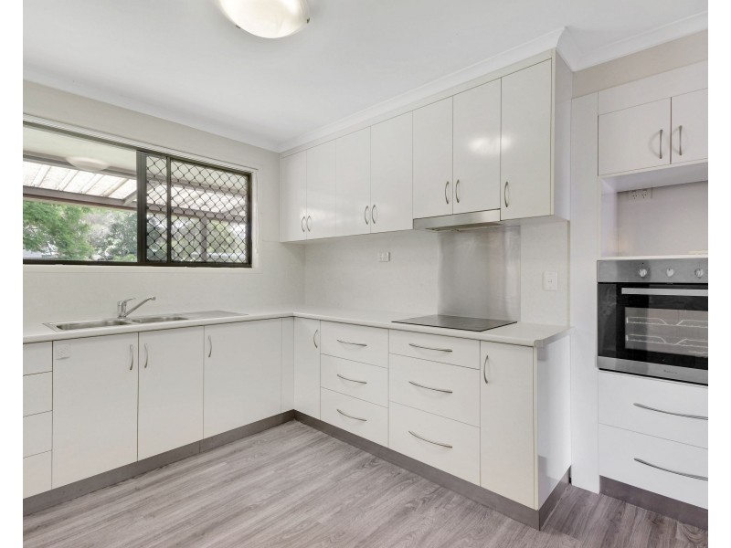 69 Wine Drive, Wilsonton Heights QLD 4350
