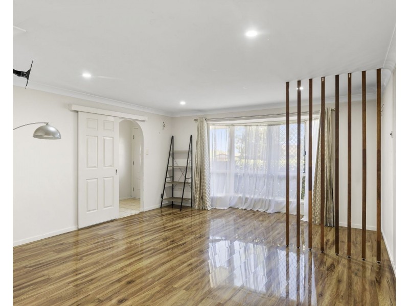 2 Gouldson Drive, Kearneys Spring QLD 4350