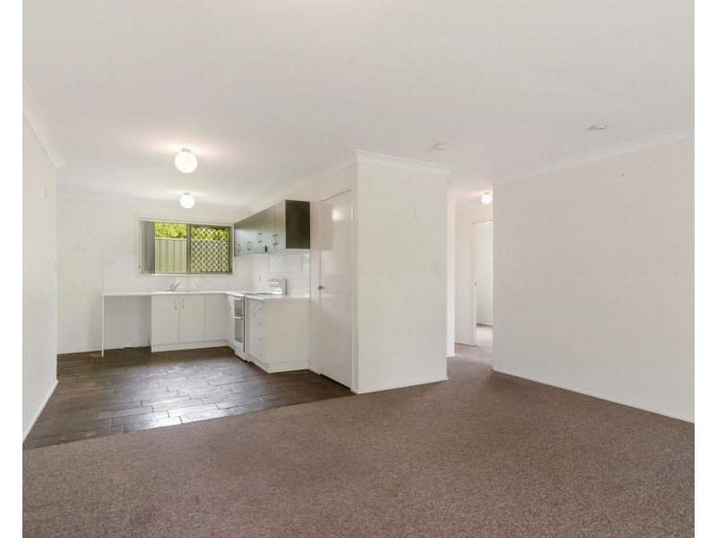 Unit 1/27 Lemway Avenue, Kearneys Spring QLD 4350