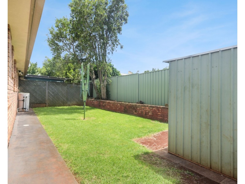 Unit 1/27 Lemway Avenue, Kearneys Spring QLD 4350