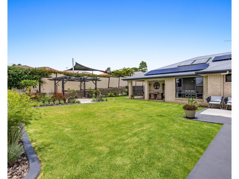 8 Wildcard Drive, Glenvale QLD 4350