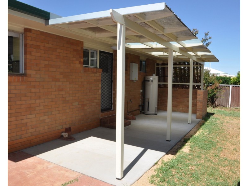 17 Fromalls Street, Harristown QLD 4350